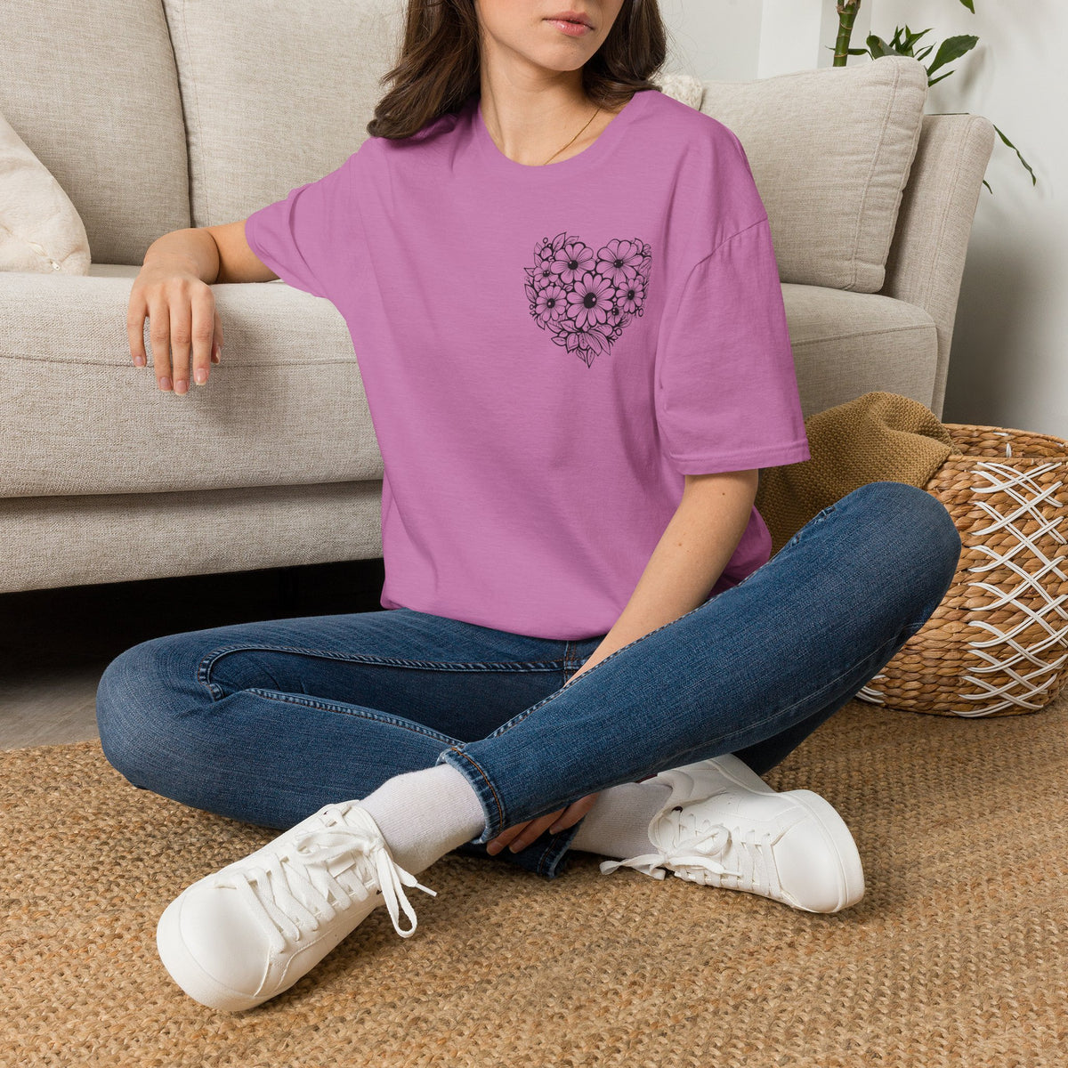 Bloom Kindly Floral Heart T-Shirt – Daisy Line Art