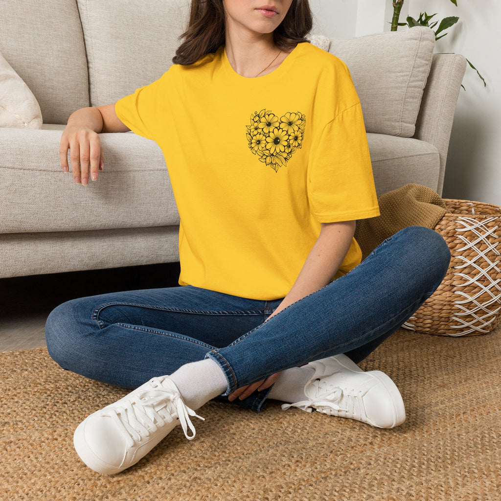 Bloom Kindly Floral Heart T-Shirt – Daisy Line Art