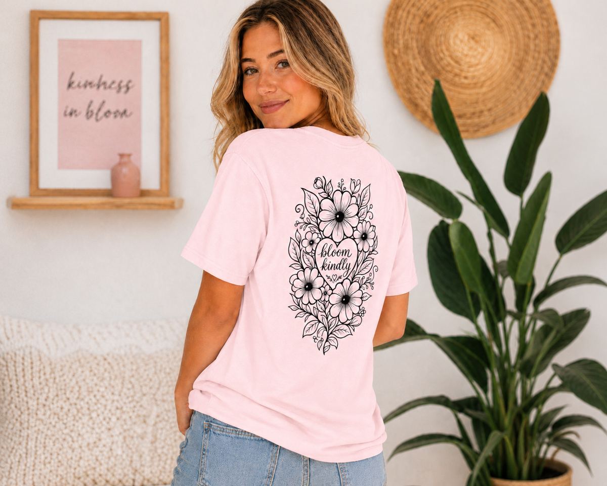 Bloom Kindly Floral Heart T-Shirt – Daisy Line Art