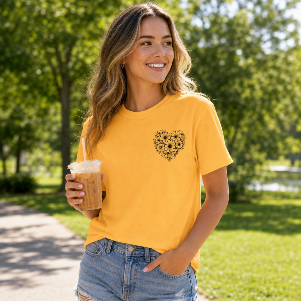 Bloom Kindly Floral Heart T-Shirt – Daisy Line Art