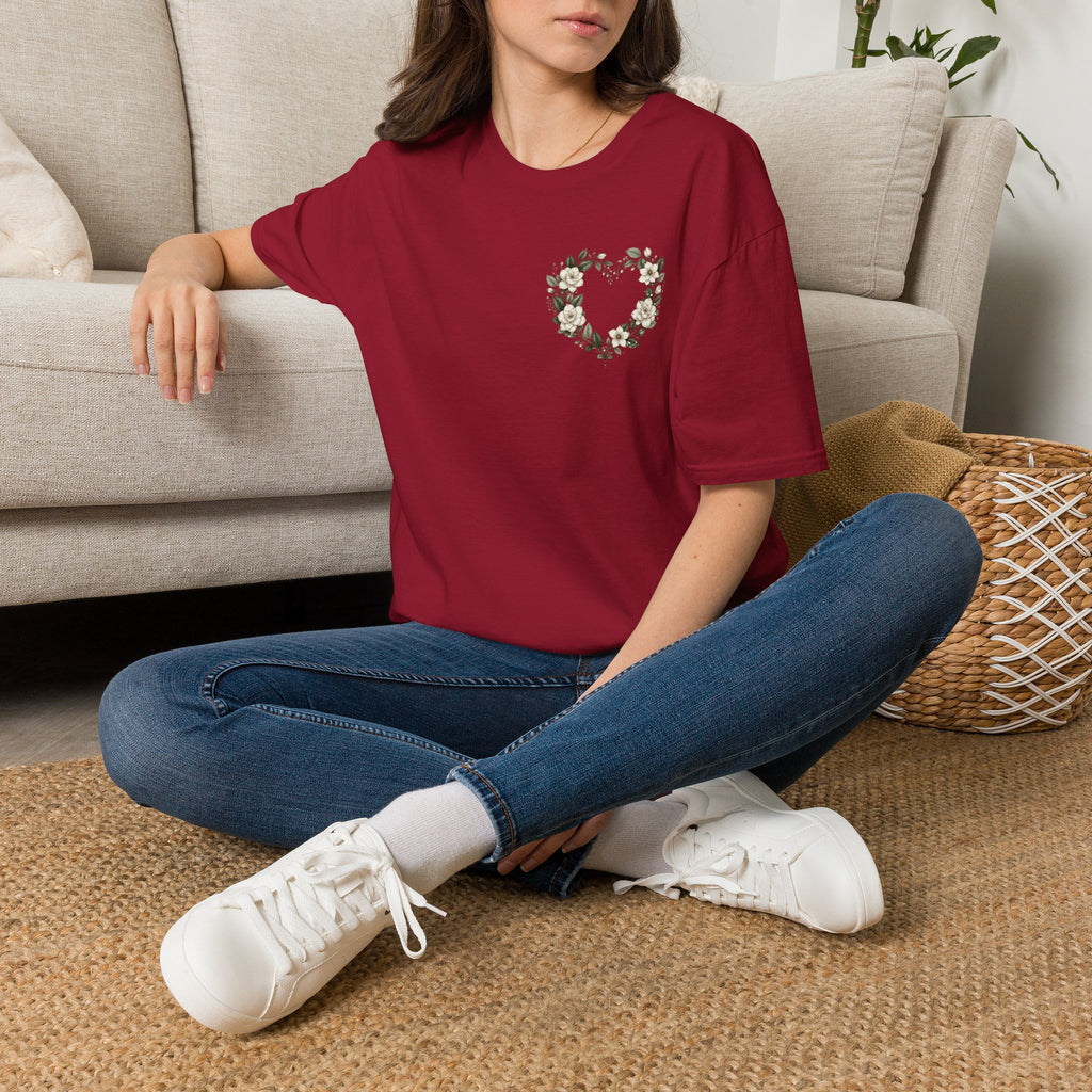 Gardenia Heart Floral Wreath T-Shirt – Botanical