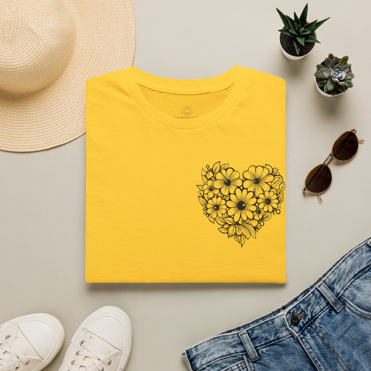 Bloom Kindly Floral Heart T-Shirt – Daisy Line Art