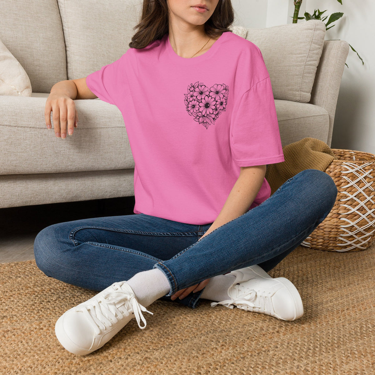 Bloom Kindly Floral Heart T-Shirt – Daisy Line Art
