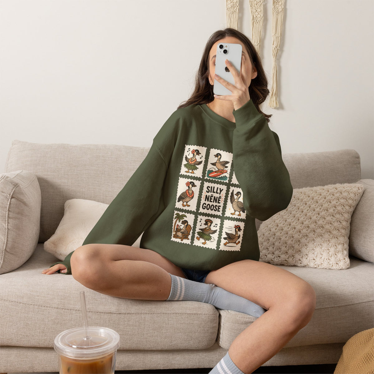 Silly Nēnē Goose Stamp Crewneck – Vintage Hawaiian